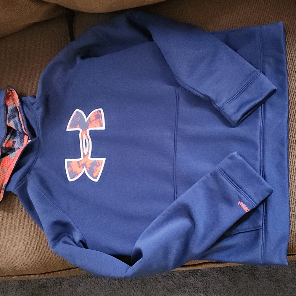 Under Armour hoodie